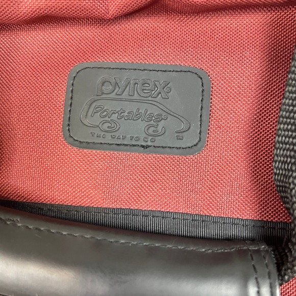 Pyrex Portables Casserole Carrying Bag Insulated Red Cold Pack Pocket Hot Dish - Picture 2 of 14